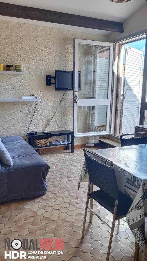 LES CASSELAS Appartement à 2 pas de la plage Saint-Cyprien  Esterno foto